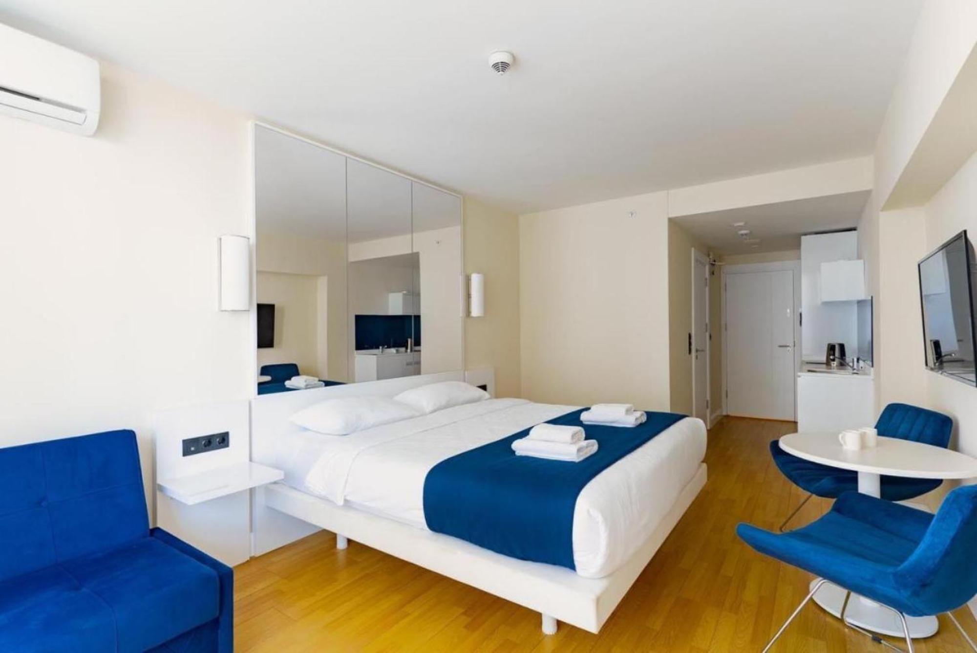 Orbi City Sea View Aparthotel Batumi Bagian luar foto